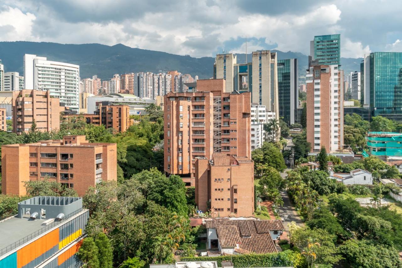 Apartamentos Go Living & Suites By Housy Host Medellín Exterior foto