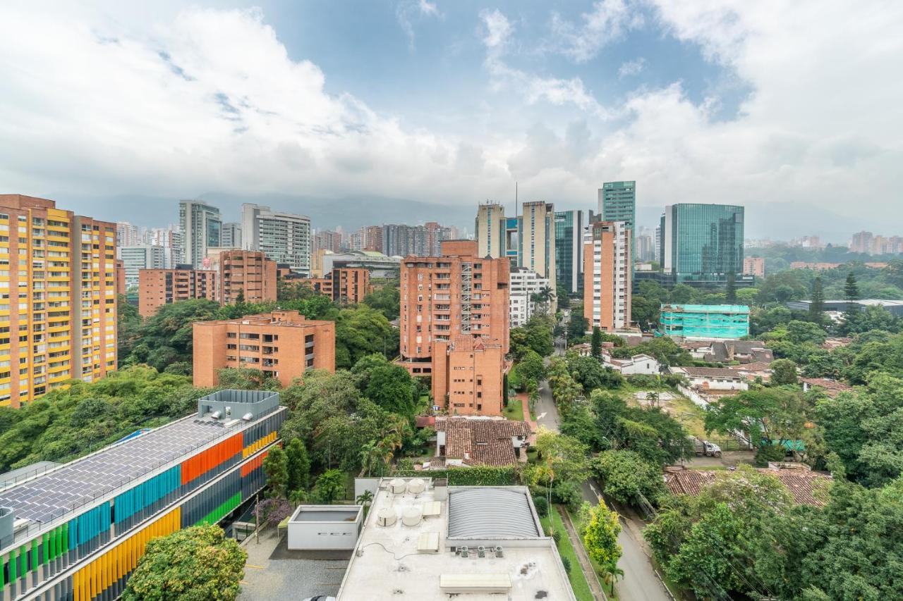 Apartamentos Go Living & Suites By Housy Host Medellín Exterior foto