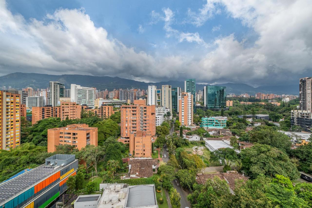 Apartamentos Go Living & Suites By Housy Host Medellín Exterior foto