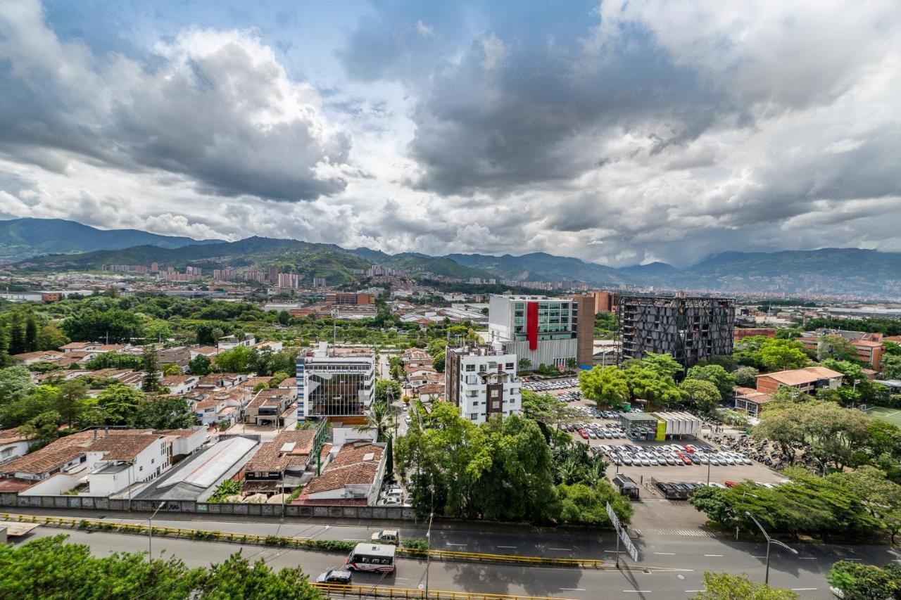 Apartamentos Go Living & Suites By Housy Host Medellín Exterior foto