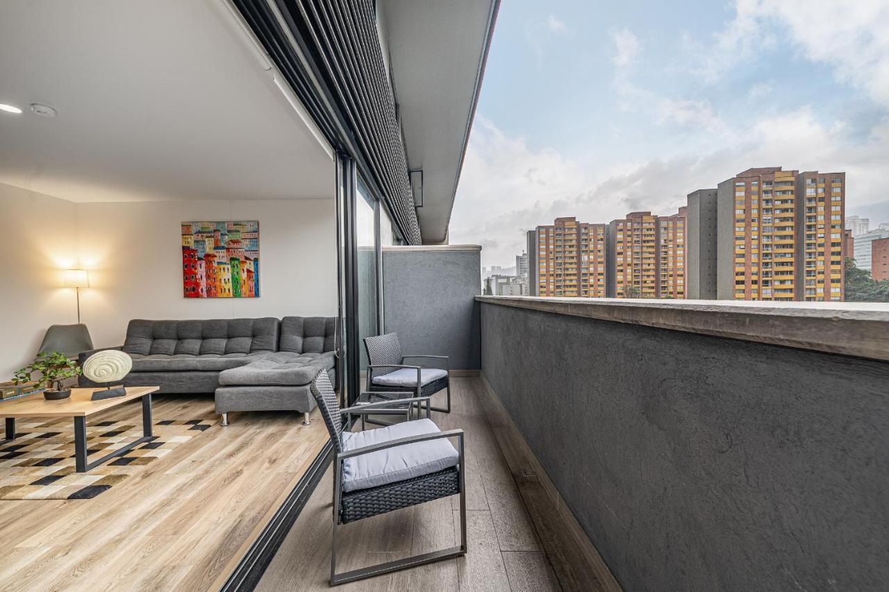 Apartamentos Go Living & Suites By Housy Host Medellín Exterior foto